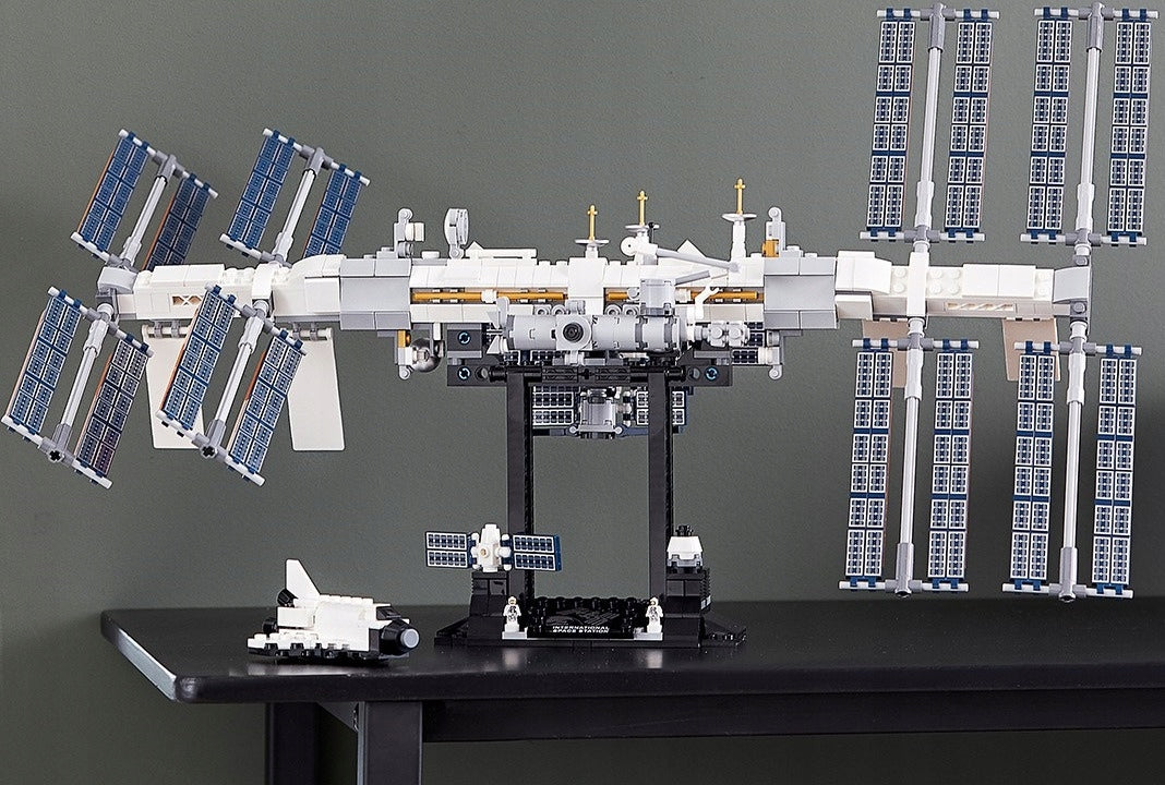LEGO IDEAS tarptautinė kosminė stotis